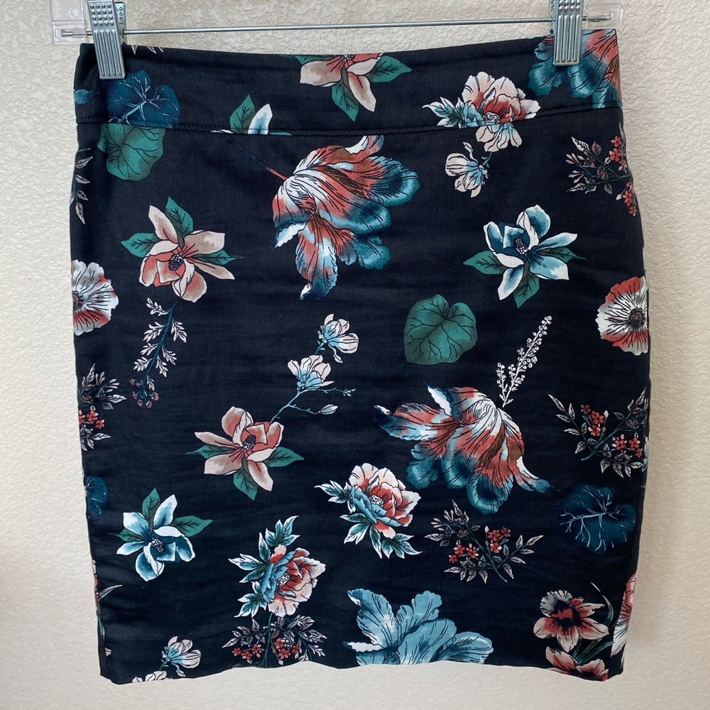 LOFT petite floral skirt - 00P